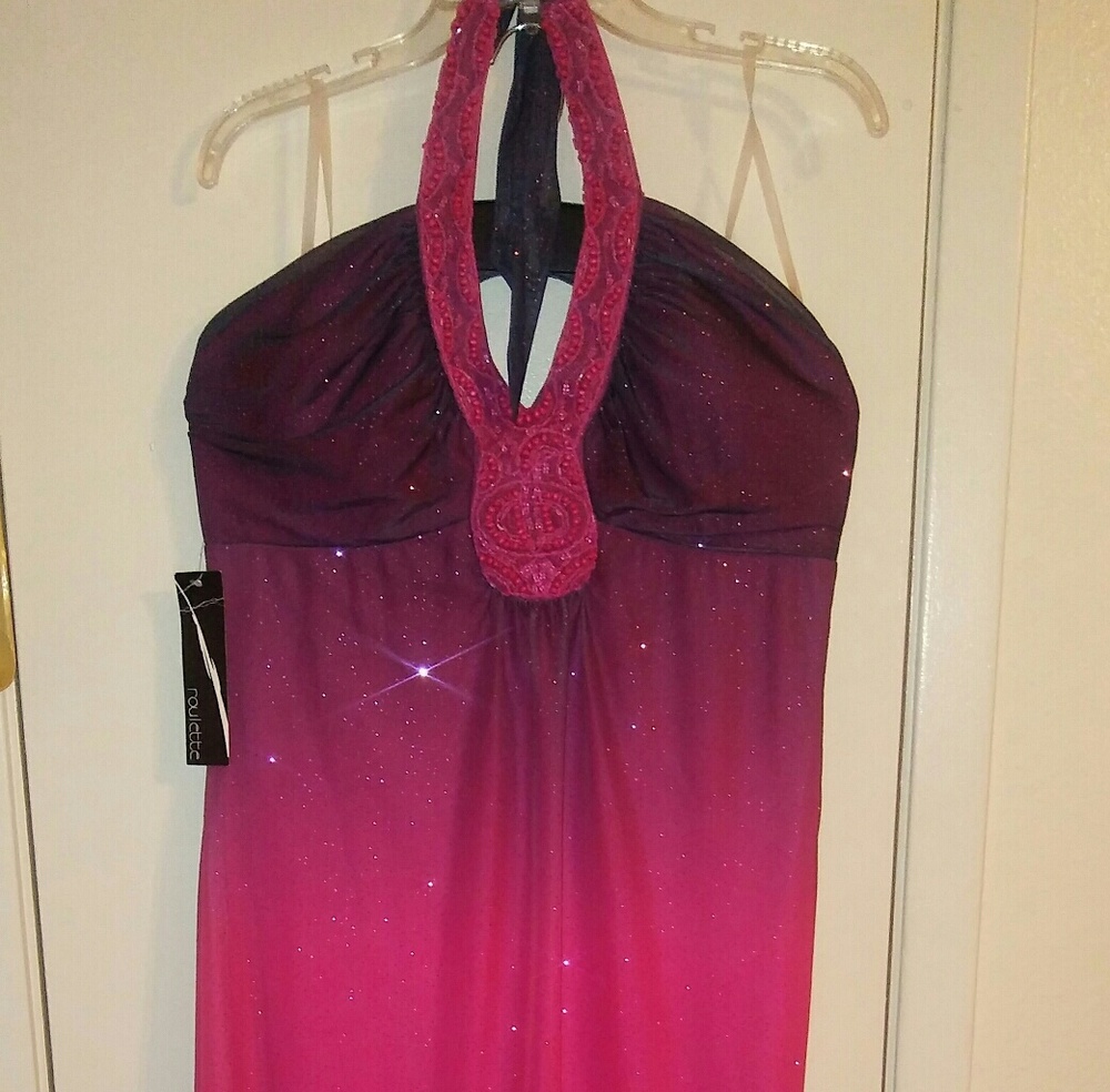Dress - Picture 3 of 5